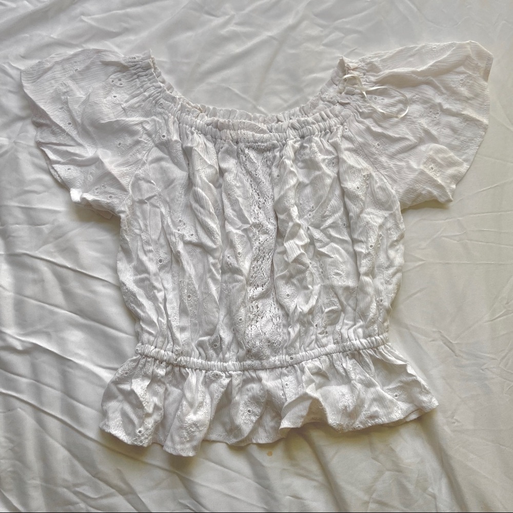 white off shoulder ruffle top